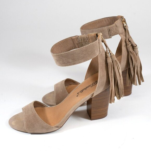 Breckelle's Pensee-32 Beige Faux Suede Ankle Cuff Block Heel Sandals, Size 8 - Picture 1 of 5